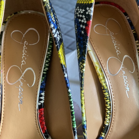Jessica Simpson Multicolor Snake Summer Pump - Picture 4 of 4